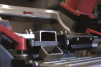 390-518 - SBG 4910 Sega a nastro per metallo