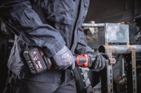 518-972 - DGE 25 18-EC Meuleuse à droite à batterie